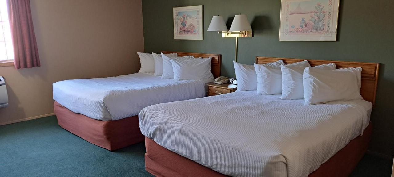 Travelodge By Wyndham Hotel Lacombe