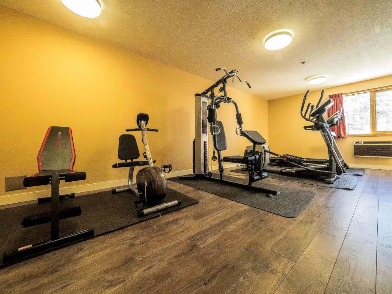 Travelodge By Wyndham Hotel Lacombe